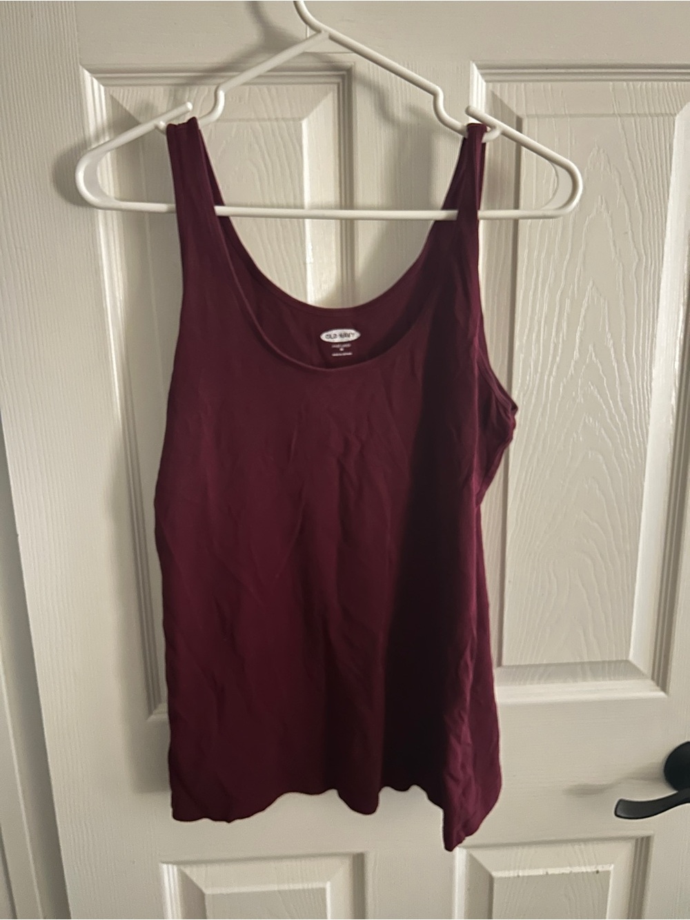 Old Navy Women's Maroon Scoop Neck Tank Top